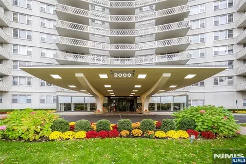 2000 Linwood Ave #17G, Fort Lee, NJ 07024