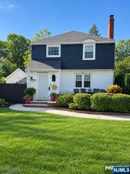 398 Liberty Rd, Englewood, NJ 07631