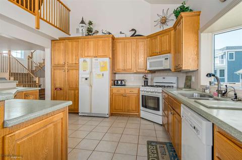 24 E 21st St, Avalon, NJ 08202 photo 6