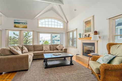 24 E 21st St, Avalon, NJ 08202 photo 10