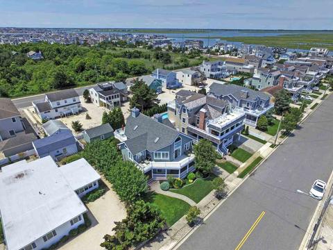 210 70th St, Avalon, NJ 08202 photo 3
