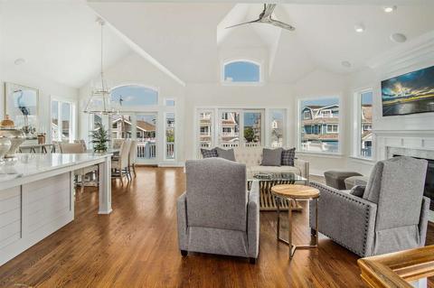 84 E 22nd St, Avalon, NJ 08202 photo 17