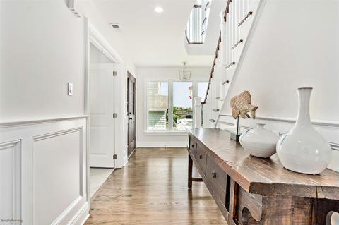 84 E 22nd St, Avalon, NJ 08202 photo 2