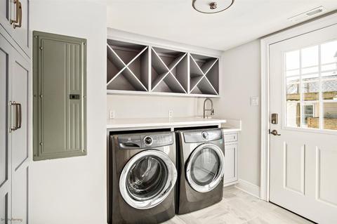 84 E 22nd St, Avalon, NJ 08202 photo 4