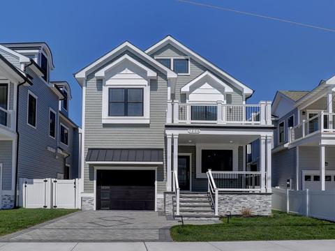 7206 Atlantic Ave, Wildwood Crest, NJ 08260