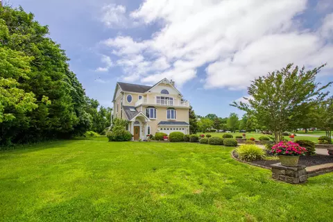 10 Bridge Ln, Cape May, NJ 08204