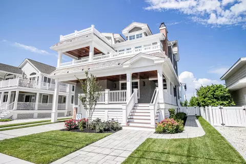 121 32nd St, Avalon, NJ 08202