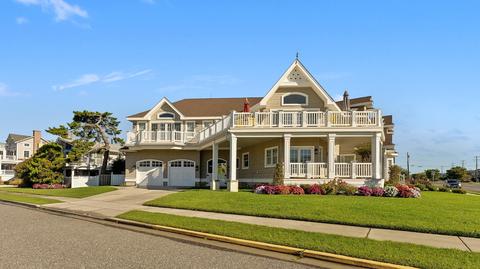 7698 Dune Dr, Avalon, NJ 08202