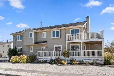 293 68th St #A, Avalon, NJ 08202