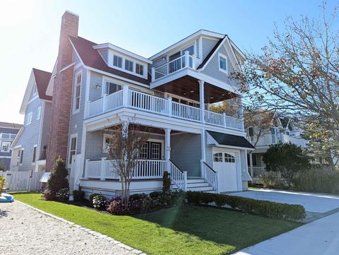 24 E 19th St, Avalon, NJ 08202 photo 1