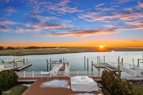 526 7th St, Avalon, NJ 08202 photo 3