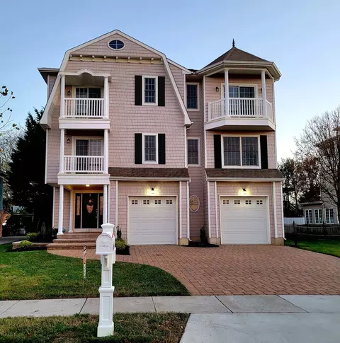 1516 New York Ave, Cape May, NJ 08204