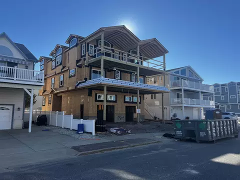 7809 Roberts #NORTH, Sea Isle City, NJ 08243