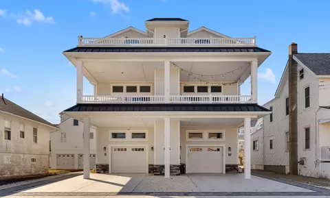134 45th St #EAST, Sea Isle City, NJ 08243