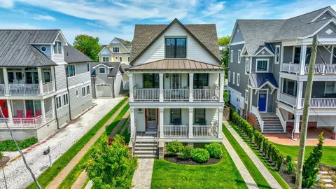 27 Second Ave, Cape May, NJ 08204