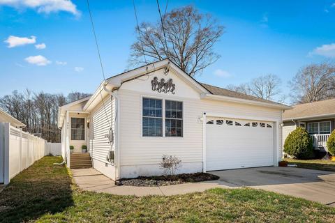 305 Pennsylvania Ave, Rio Grande, NJ 08242