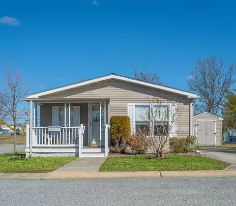 496 Shadowcreek Ln, Williamstown, NJ 08094