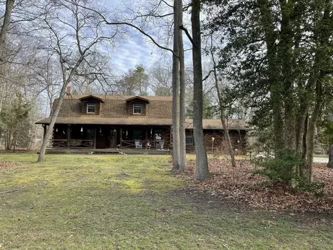 6 Jenny Dr, Cape May Court House, NJ 08210