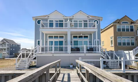 621 W Poplar Ave #(B) EAST, West Wildwood, NJ 08260
