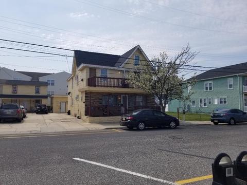 230 E Burk Ave, Wildwood, NJ 08260