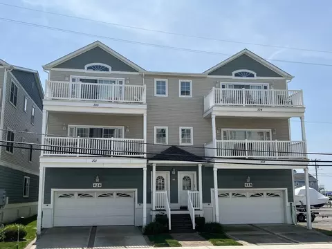 426 W Hand Ave #301, Wildwood, NJ 08260
