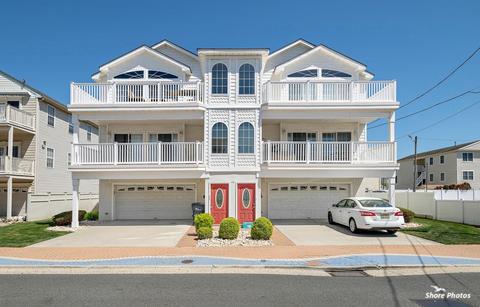 225 E Rio Grande Ave #201, Wildwood, NJ 08260