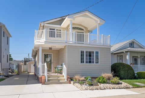 5704 Seaview Ave, Wildwood Crest, NJ 08260