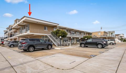 422 E 4th Ave #212, North Wildwood, NJ 08260
