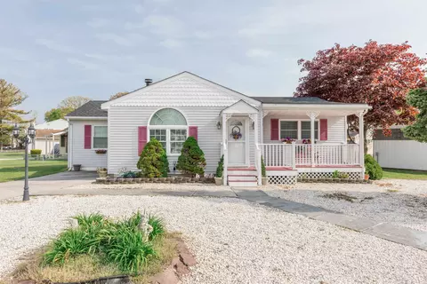 124 Beechwood Ave, Villas, NJ 08251