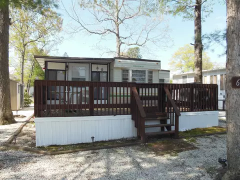 62 Ludlam Creek Dr, Dennisville, NJ 08270