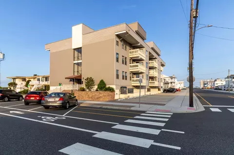 215 Surf Ave #306, North Wildwood, NJ 08260