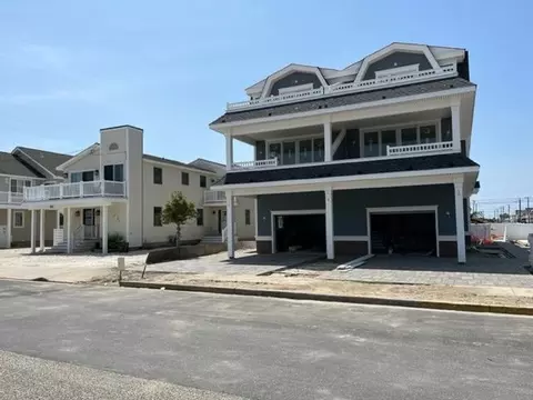 12 E 27th St #12, Avalon, NJ 08202
