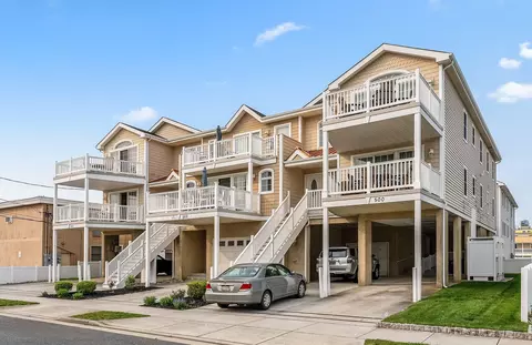 500 E 14th Ave #3, North Wildwood, NJ 08260