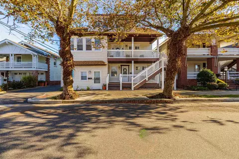 611 2nd St #4, Ocean City, NJ 08226