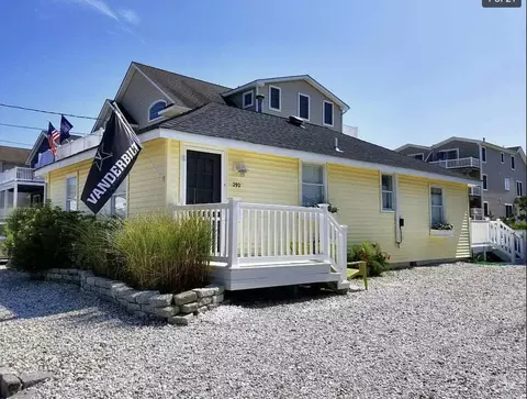 292 33rd St, Avalon, NJ 08202