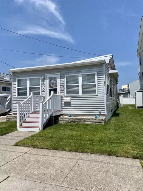 217 W 10th Ave, North Wildwood, NJ 08260
