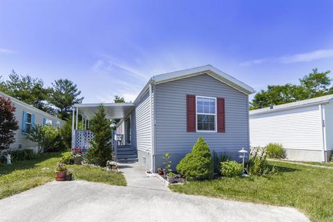 718 Lilly Pond Dr, Erma, NJ 08204