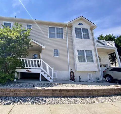 3810 Hudson Ave #B, Wildwood, NJ 08260