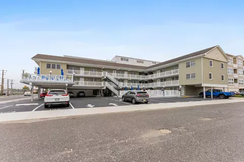 7203 Atlantic Ave #206, Wildwood Crest, NJ 08260