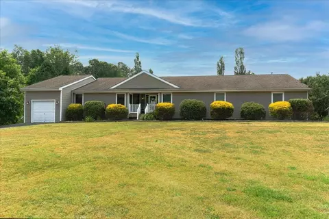 5 Cedar Mill Ln, Dennis, NJ 08210