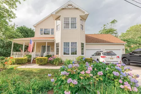 156 Stevens St, West Cape May, NJ 08204