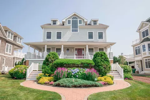 1420 New Jersey Ave, Cape May, NJ 08204