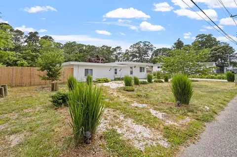 210 Langs Ave, Villas, NJ 08251