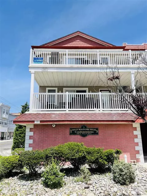 201 E Davis Ave #101, Wildwood, NJ 08260