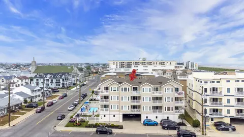 401 E Stockton Rd #302, Wildwood Crest, NJ 08260