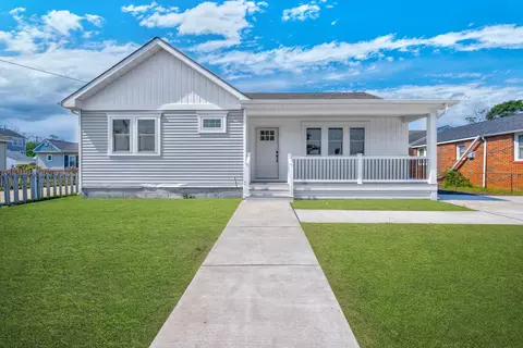 112 W Tampa Ave, Villas, NJ 08251