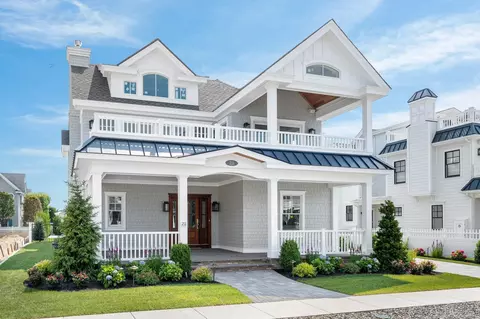 211 120th St, Stone Harbor, NJ 08247