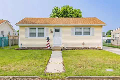 124 Hollywood Ave, Villas, NJ 08251