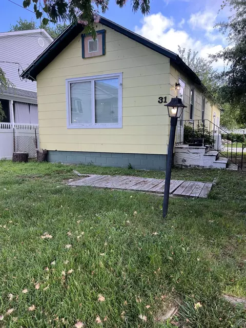 31 W New York Ave, Villas, NJ 08251
