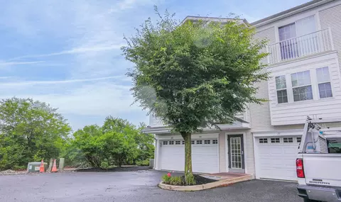 77 Windjammer Dr #77, Somers Point, NJ 08244